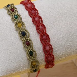 braeclet macram&eacute; rouge