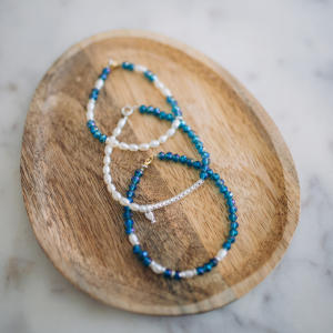 bracelet bleu et blanc