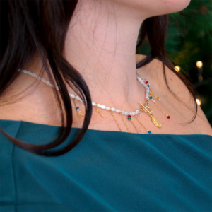 Collier DIY perles olive en nacre, cha&icirc;nettes et perles toupies Preciosa