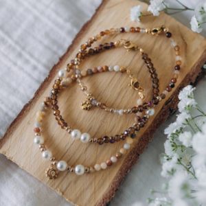 bracelets pierres naturelles - tendance bijoux automne hiver 2026 2027