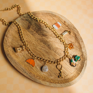 collier charms breloques fantaisie