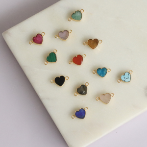 intercalaires coeurs en pierres gemmes