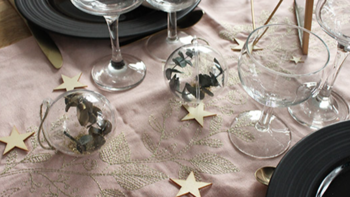 Esquema Adorno navideño DIY con eucalipto