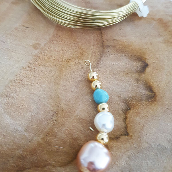 Pendientes colgantes PureCrystal con perlas nacaradas : Paso 2 Pendientes colgantes PureCrystal con perlas nacaradas : Paso 2