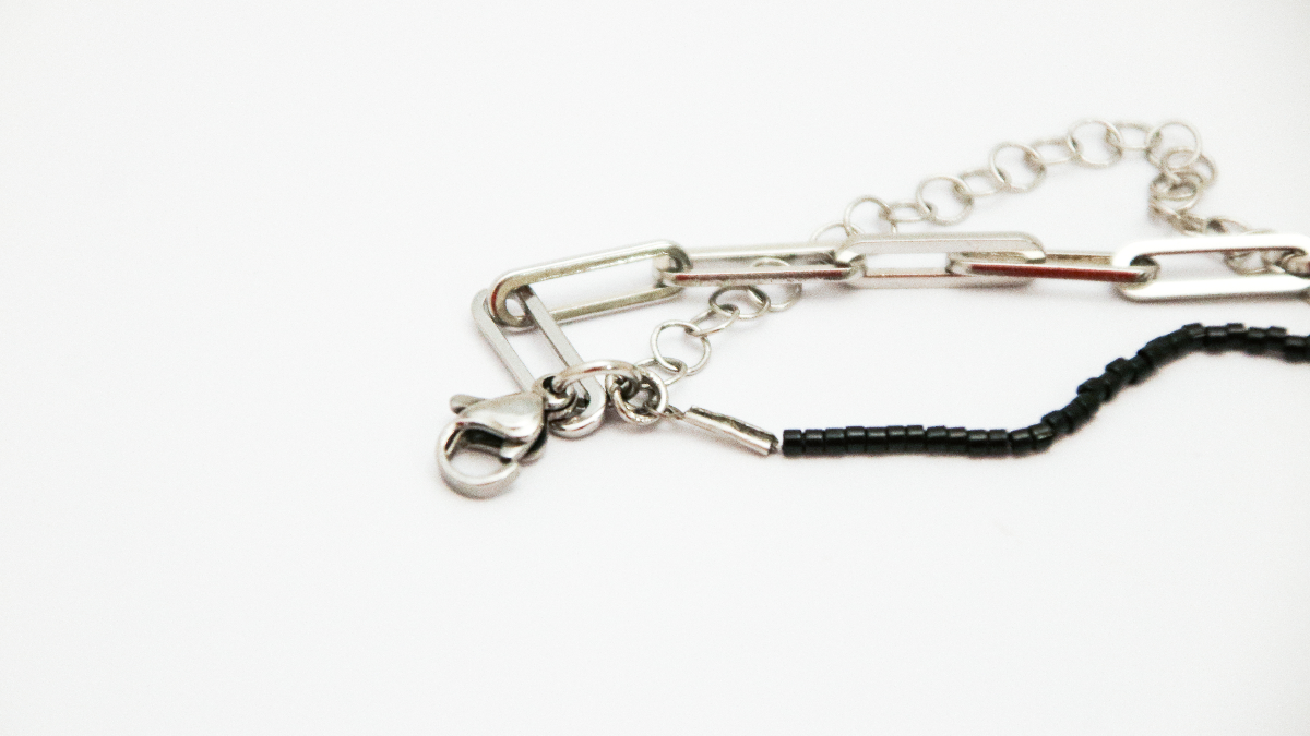 Brazalete de acero inoxidable multirrango, delicias Miyuki y trompetistas PureCrystal : Paso 3