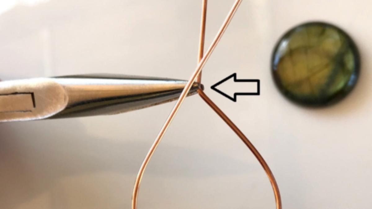 Colgante de piedras preciosas con alambre de cobre : Paso 4 Colgante de piedras preciosas con alambre de cobre : Paso 4