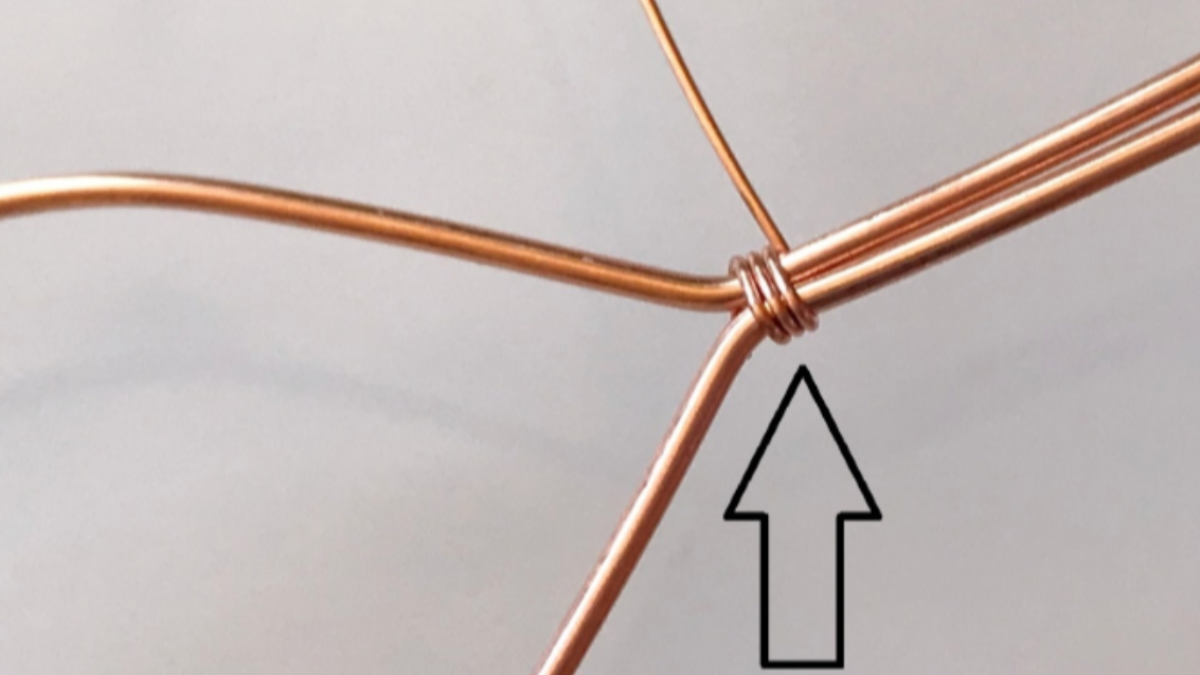 Colgante de piedras preciosas con alambre de cobre : Paso 7 Colgante de piedras preciosas con alambre de cobre : Paso 7