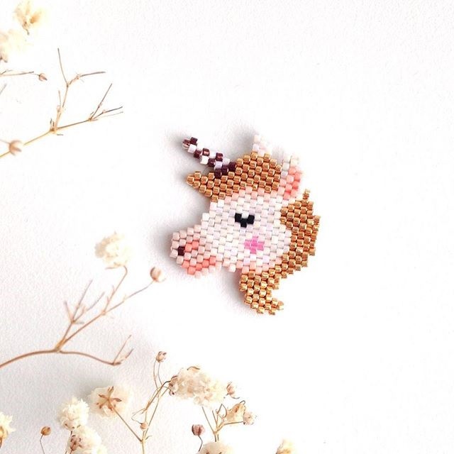 Esquema patrón de unicornio para tejer brickstitch por Pink bigote Esquema patrón de unicornio para tejer brickstitch por Pink bigote