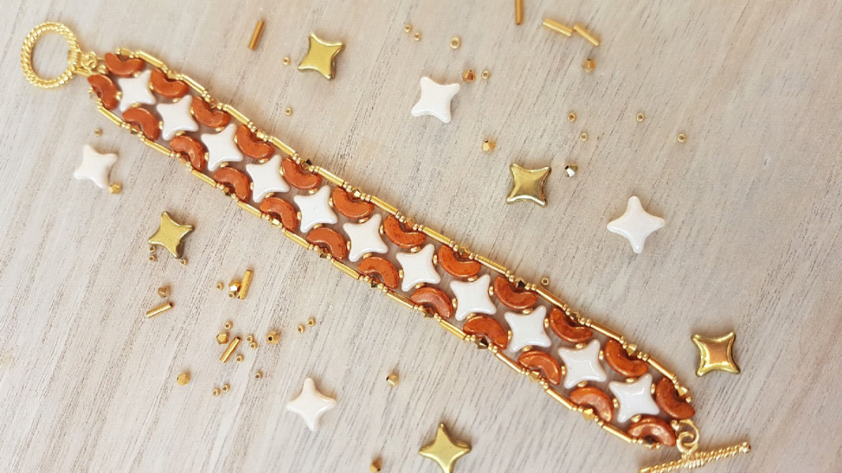 Elegante pulsera de fiesta con cuentas de estrellas y arcos de Puca : Paso 8