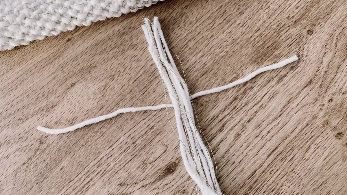 Elegante bolsa de ordenador de punto con cuentas metálicas e hilo de oro. : Paso 11