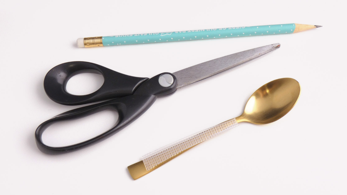 Cuchara de custodia de bricolaje con cuentas de semillas y cuentas de cristal : Paso 1 Cuchara de custodia de bricolaje con cuentas de semillas y cuentas de cristal : Paso 1