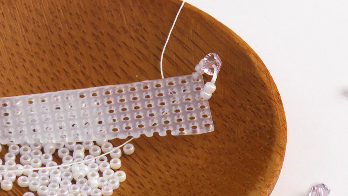 Cuchara de custodia de bricolaje con cuentas de semillas y cuentas de cristal : Paso 2 Cuchara de custodia de bricolaje con cuentas de semillas y cuentas de cristal : Paso 2