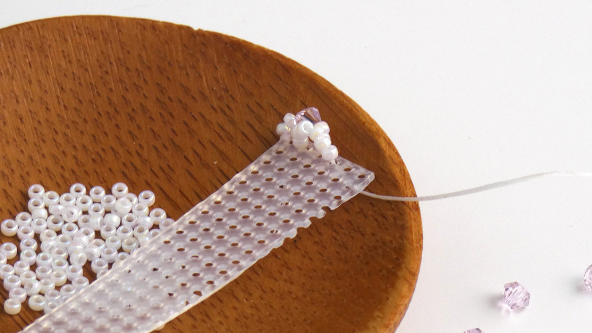 Cuchara de custodia de bricolaje con cuentas de semillas y cuentas de cristal : Paso 3 Cuchara de custodia de bricolaje con cuentas de semillas y cuentas de cristal : Paso 3