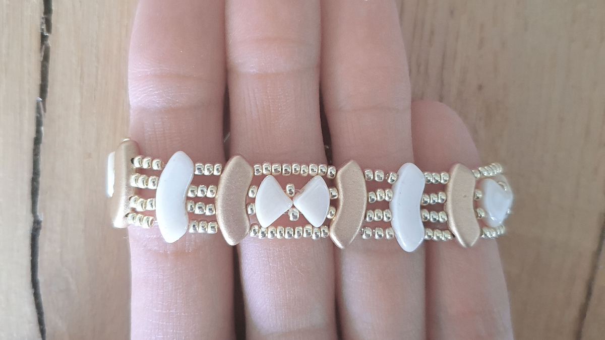 Pulsera de cuentas de vidrio PieDuo y QuadBow : Paso 2 Pulsera de cuentas de vidrio PieDuo y QuadBow : Paso 2