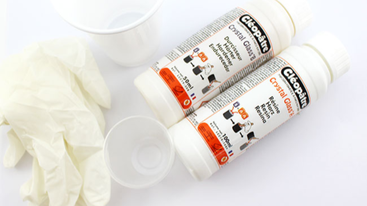 Pendientes de oro de resina con hojas de oro : Paso 1 Pendientes de oro de resina con hojas de oro : Paso 1