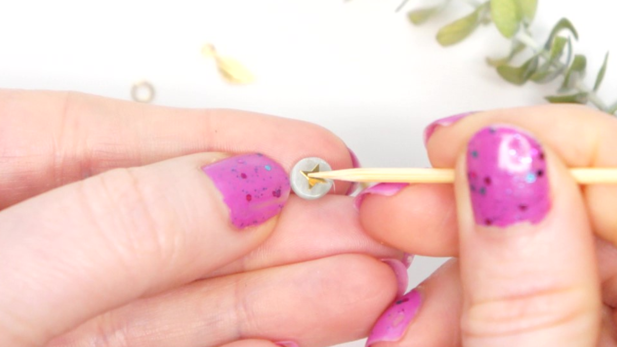 Anillo chapado en oro con cabujón de amazonita y estrella de oro : Paso 1 Anillo chapado en oro con cabujón de amazonita y estrella de oro : Paso 1