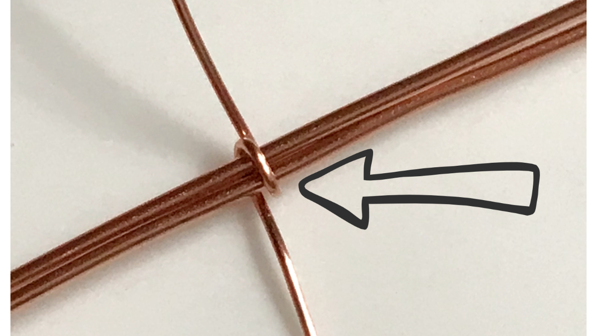 Conjunto de colgante de alambre con cabujón de piedra preciosa y alambre de cobre : Paso 4