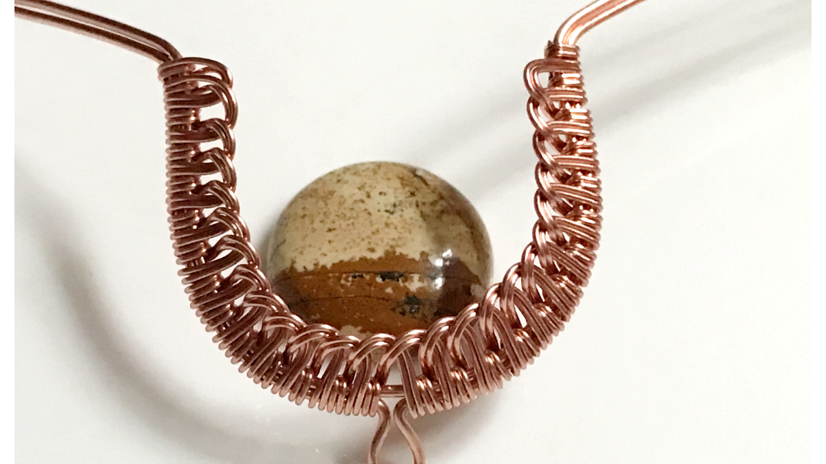 Conjunto de colgante de alambre con cabujón de piedra preciosa y alambre de cobre : Paso 28