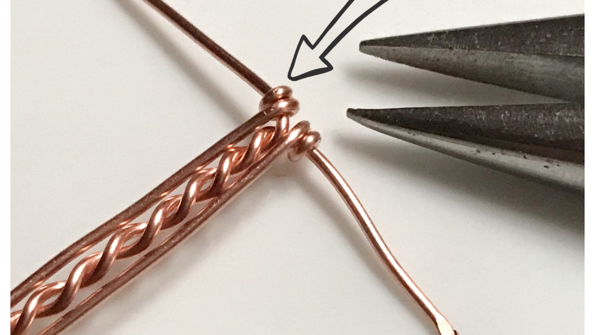 Conjunto de colgante de alambre con cabujón de piedra preciosa y alambre de cobre : Paso 34