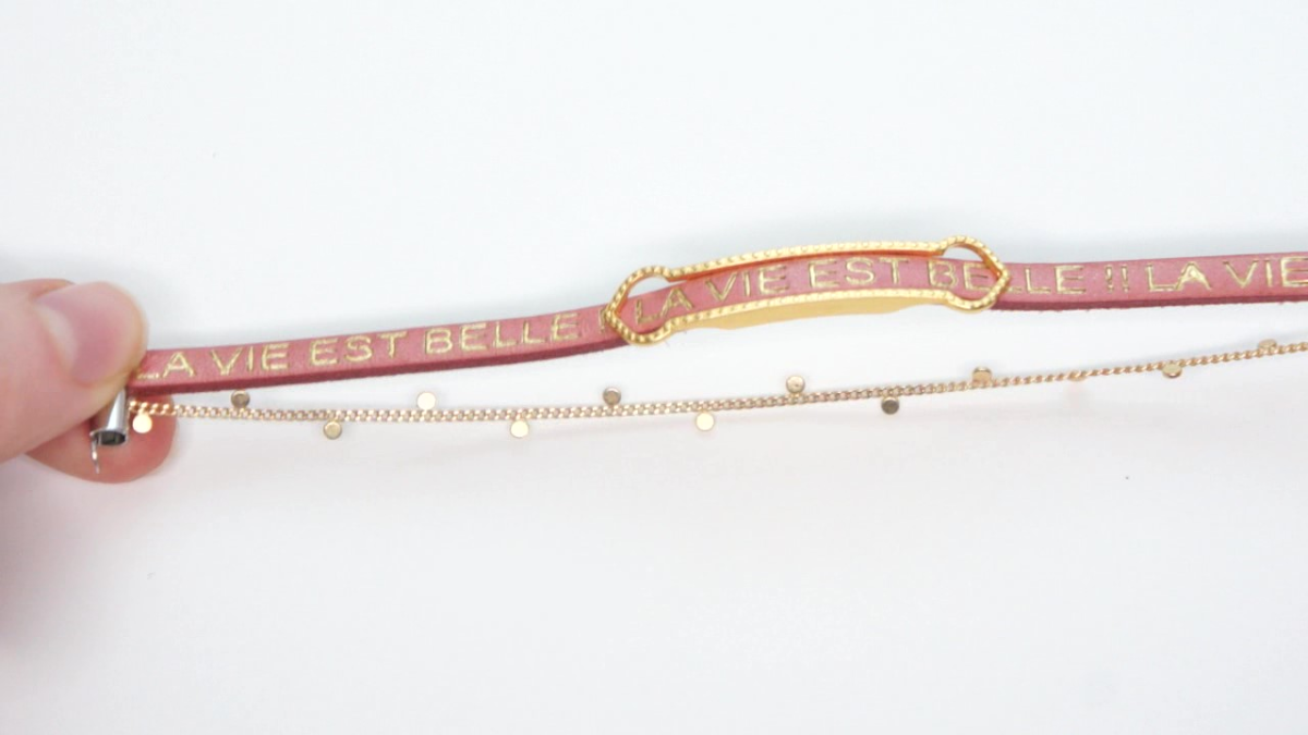 Pulsera de múltiples ranuras en color pastel Cuentas de Miyuki Cierre de Miyuki Hiilos : Paso 3 Pulsera de múltiples ranuras en color pastel Cuentas de Miyuki Cierre de Miyuki Hiilos : Paso 3