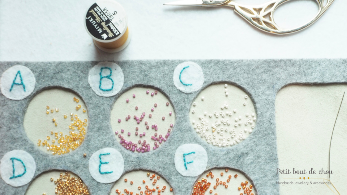 Pinza de pelo en tejido de peyote Miyuki : Paso 1 Pinza de pelo en tejido de peyote Miyuki : Paso 1