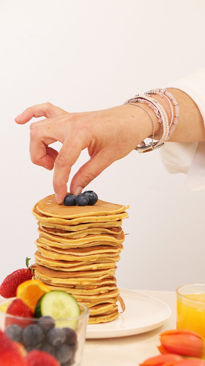 Esquema Pulsera de cuarzo rosa y acero inoxidable con efecto de holgura y cierre Hiilos
