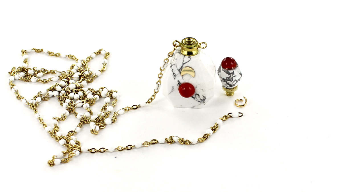 Collar mini frasco de perfume en howlita : Paso 2 Collar mini frasco de perfume en howlita : Paso 2