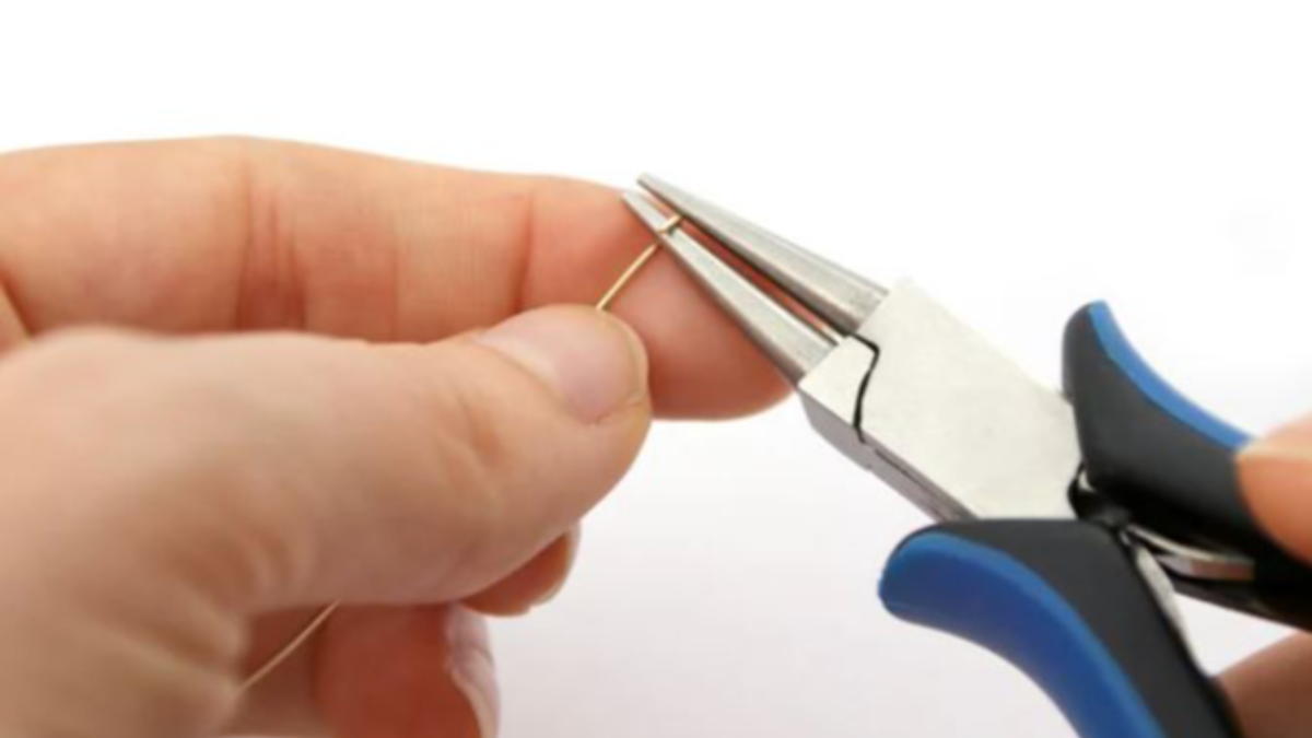 Pulsera Jonc semainier diamanté dorada con abalorios de oro fino : Paso 6 Pulsera Jonc semainier diamanté dorada con abalorios de oro fino : Paso 6