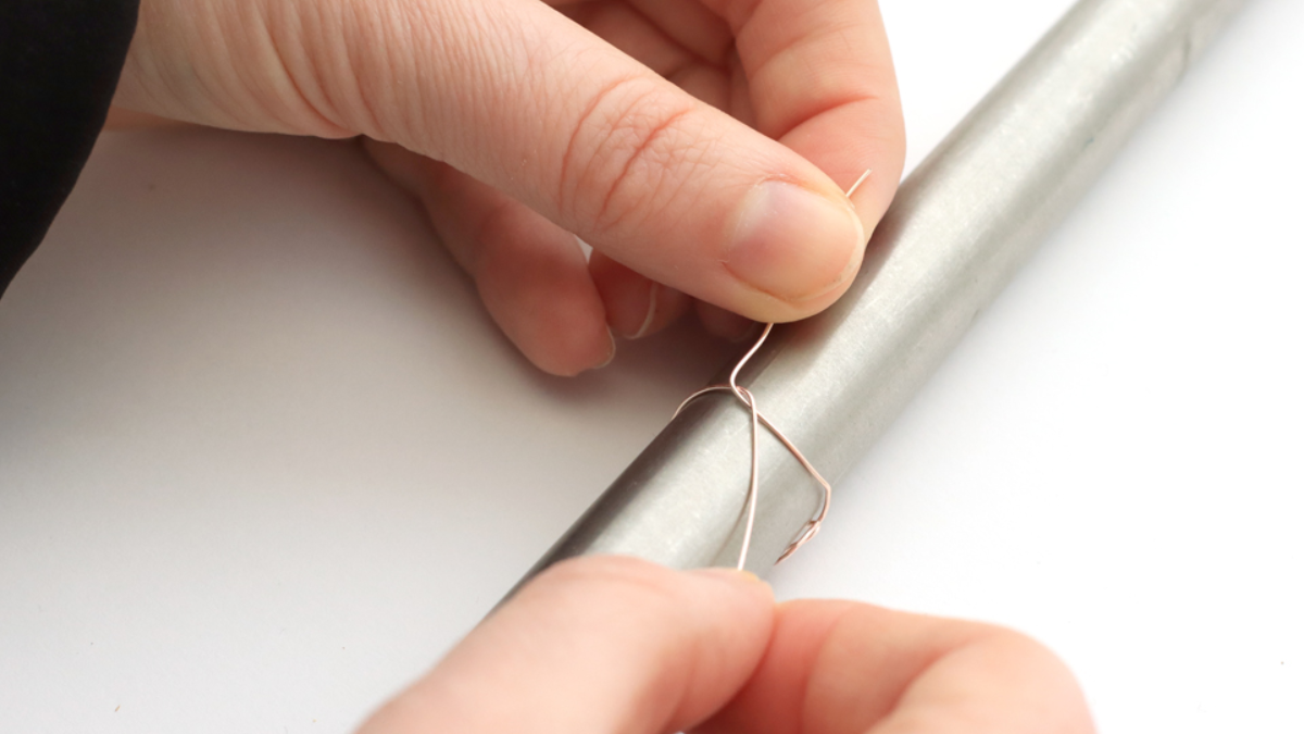 Sí anillo de la palabra en forma de alambre : Paso 2 Sí anillo de la palabra en forma de alambre : Paso 2