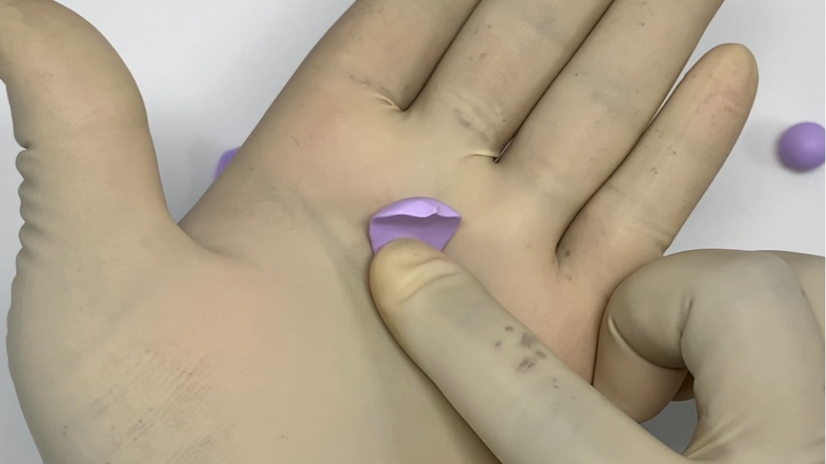 3 ideas de bricolaje para reciclar tus tarros con arcilla polimérica : Paso 17