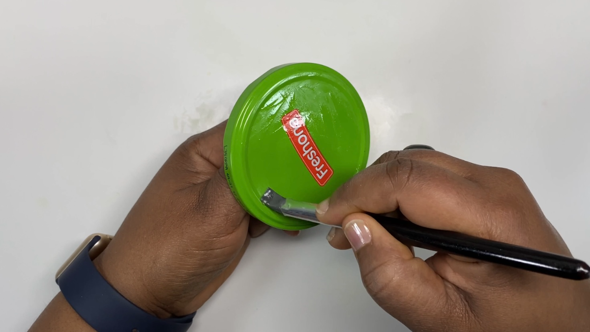 3 ideas de bricolaje para reciclar tus tarros con arcilla polimérica : Paso 26