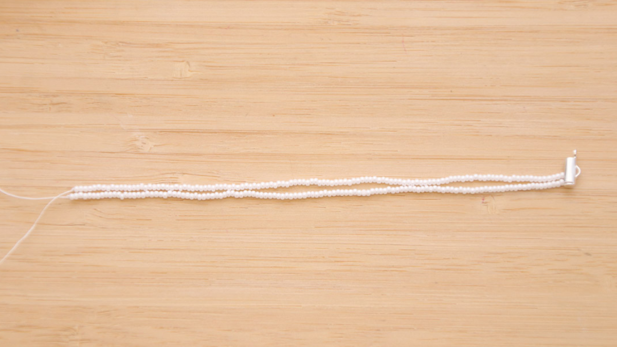 Pulsera multirang con colgantes de lunas y estrellas : Paso 3 Pulsera multirang con colgantes de lunas y estrellas : Paso 3