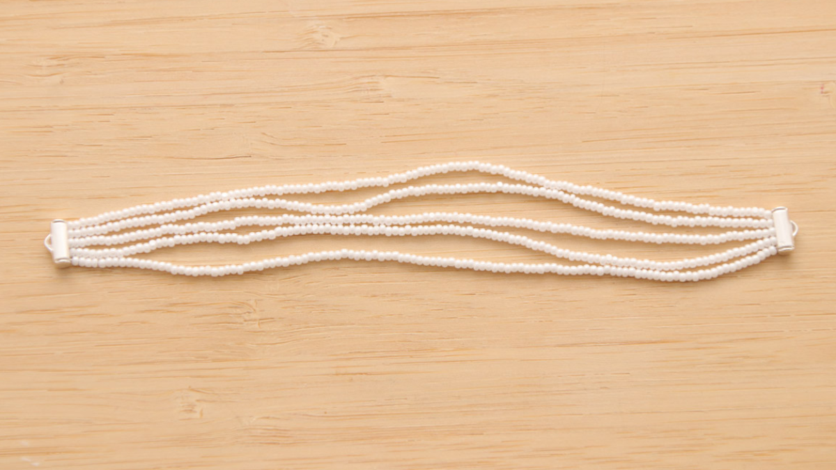 Pulsera multirang con colgantes de lunas y estrellas : Paso 4 Pulsera multirang con colgantes de lunas y estrellas : Paso 4