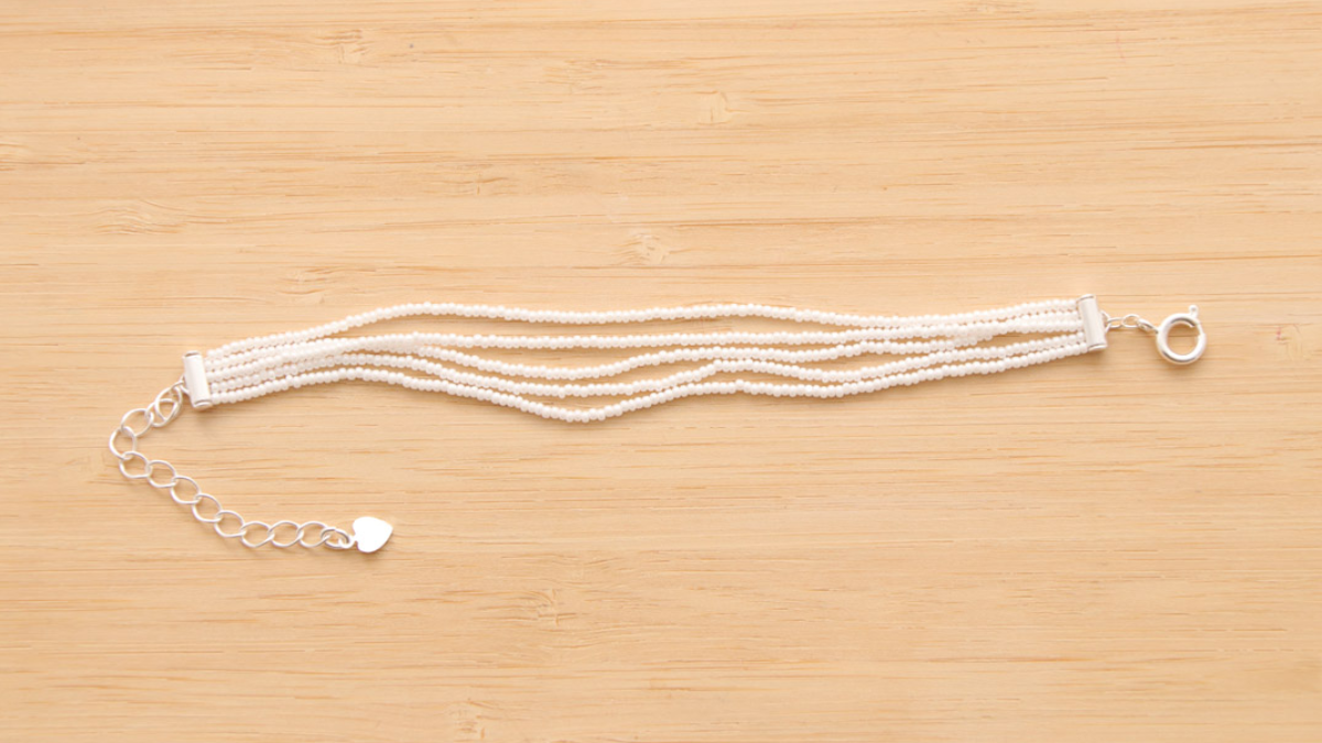 Pulsera multirang con colgantes de lunas y estrellas : Paso 5 Pulsera multirang con colgantes de lunas y estrellas : Paso 5