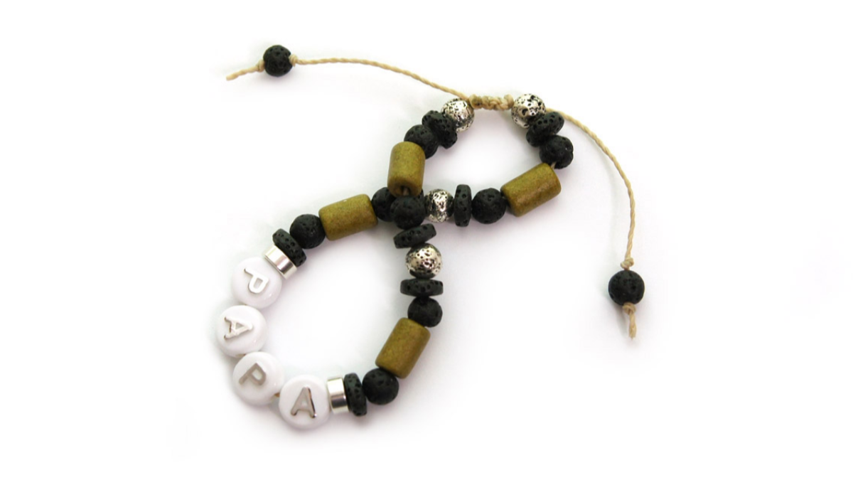 Pulsera de cuentas del alfabeto para el Día del Padre con lazo ajustable : Paso 6 Pulsera de cuentas del alfabeto para el Día del Padre con lazo ajustable : Paso 6