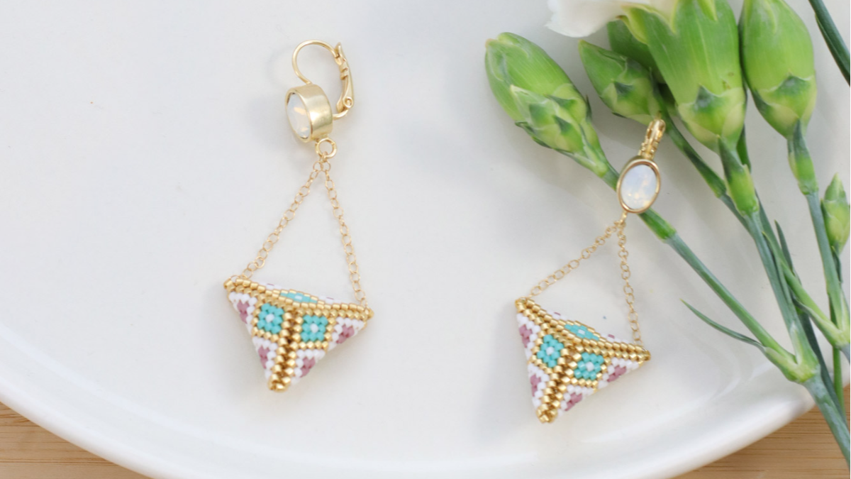 Esquema Pendientes Miyuki Triángulo 3D versión turquesa