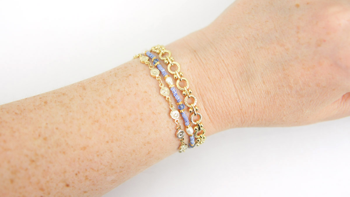 Collar Tuto Multirangs con cuentas de semillas a rayas azules y cadenas de fantasía : Paso 11 Collar Tuto Multirangs con cuentas de semillas a rayas azules y cadenas de fantasía : Paso 11