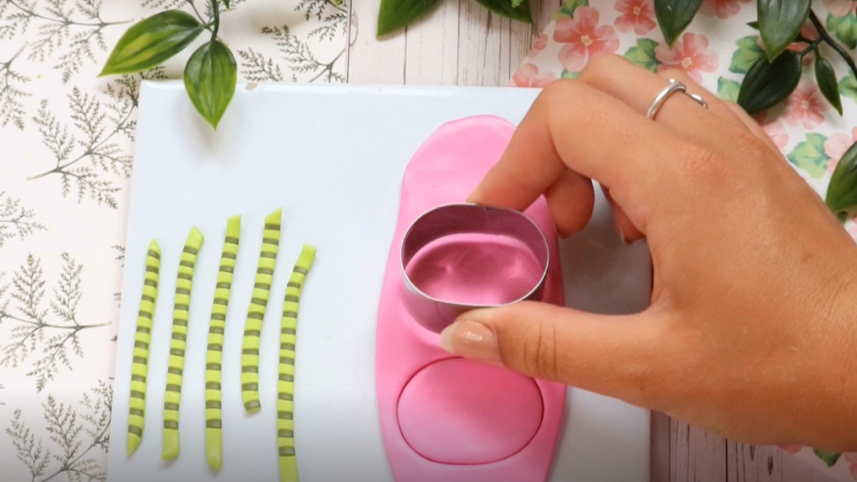 Pendientes de sandía de arcilla polimérica : Paso 8 Pendientes de sandía de arcilla polimérica : Paso 8