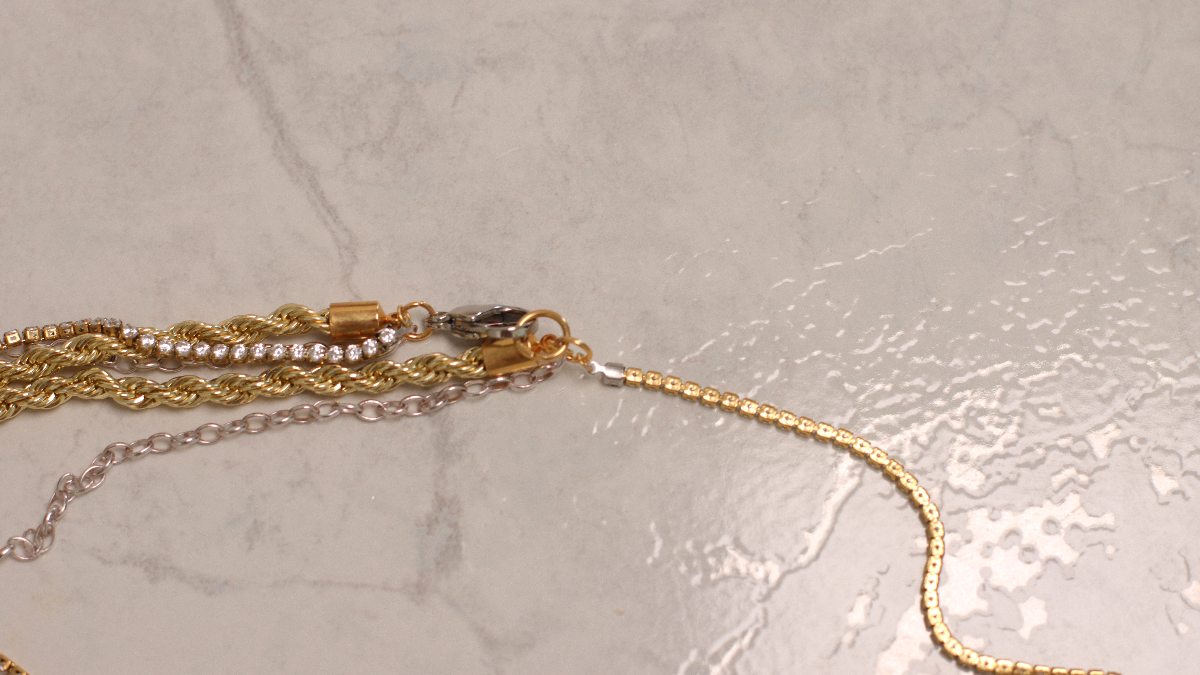 Collar de abejas de varias hileras de plata y oro : Paso 2