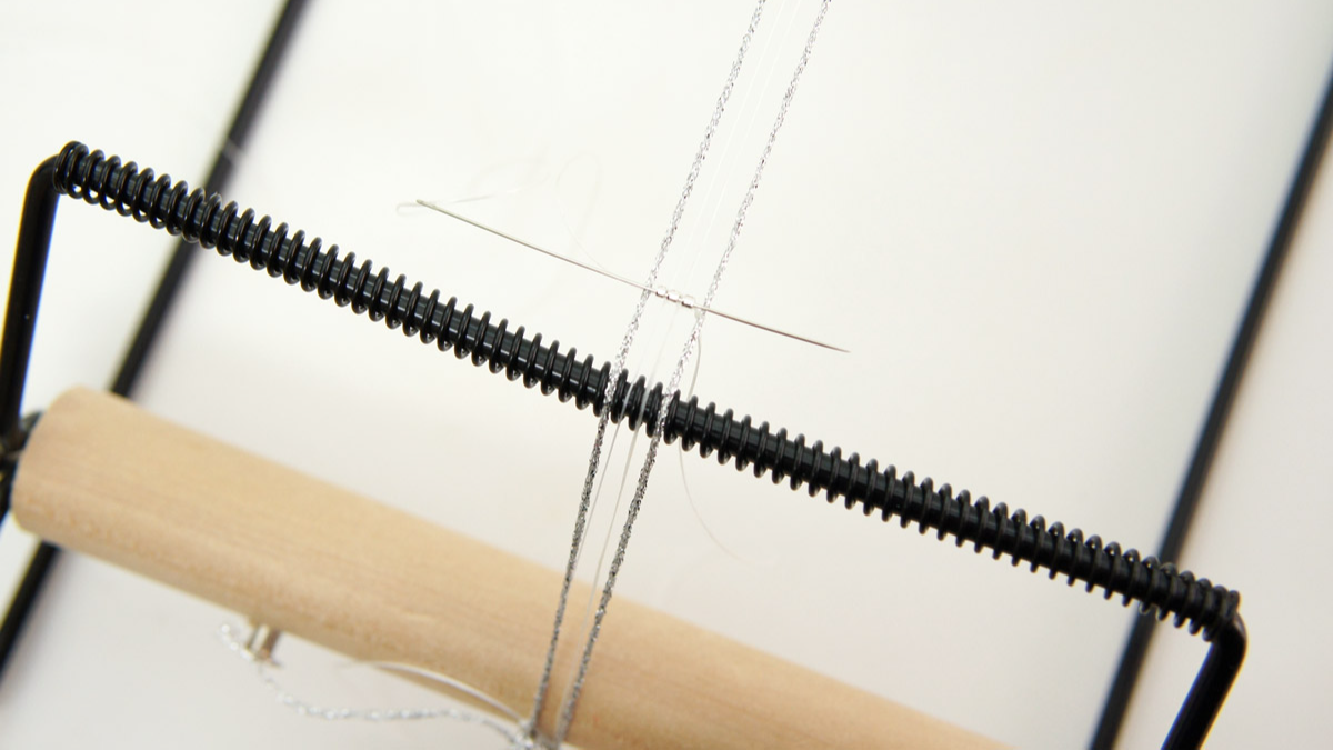 Pulsera de plata y oro retorcida de Miyuki : Paso 1