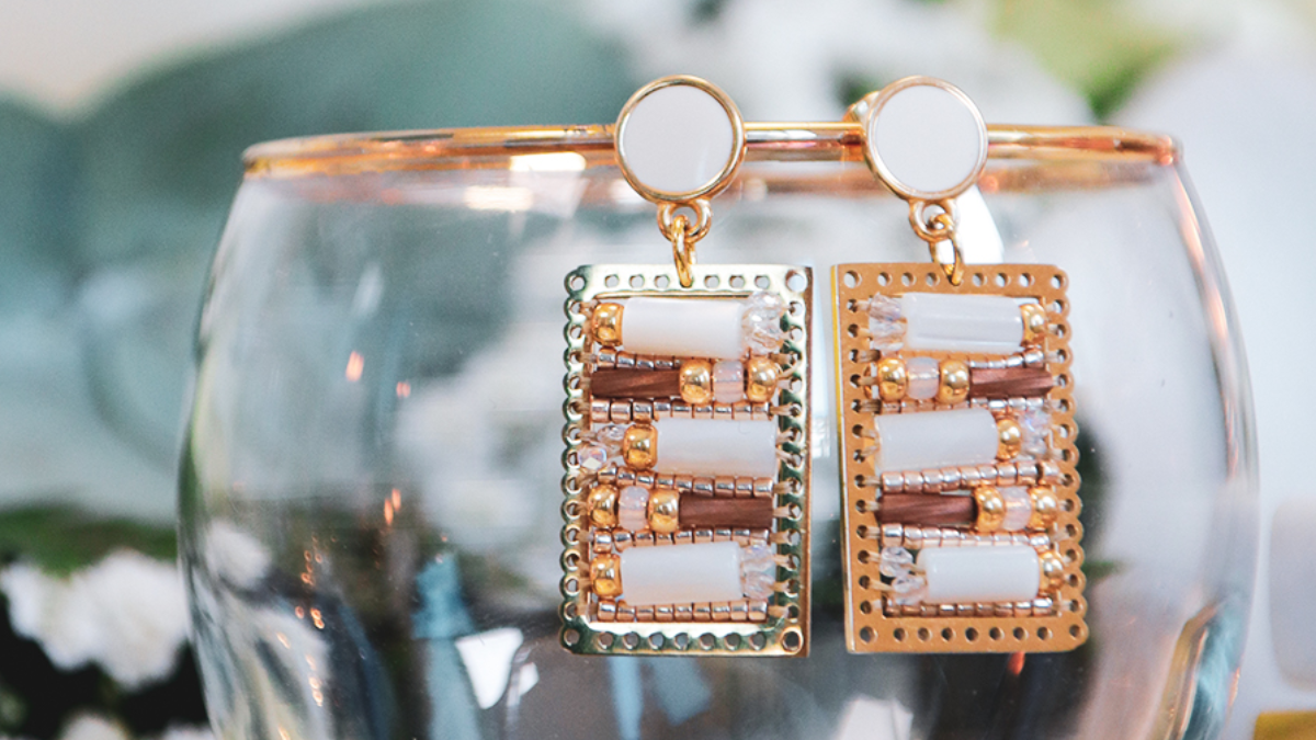 Pendientes de tejido de perlas