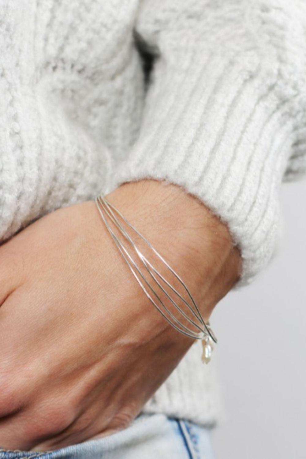 Esquema Pulsera de bricolaje con hilo de plata Esquema Pulsera de bricolaje con hilo de plata