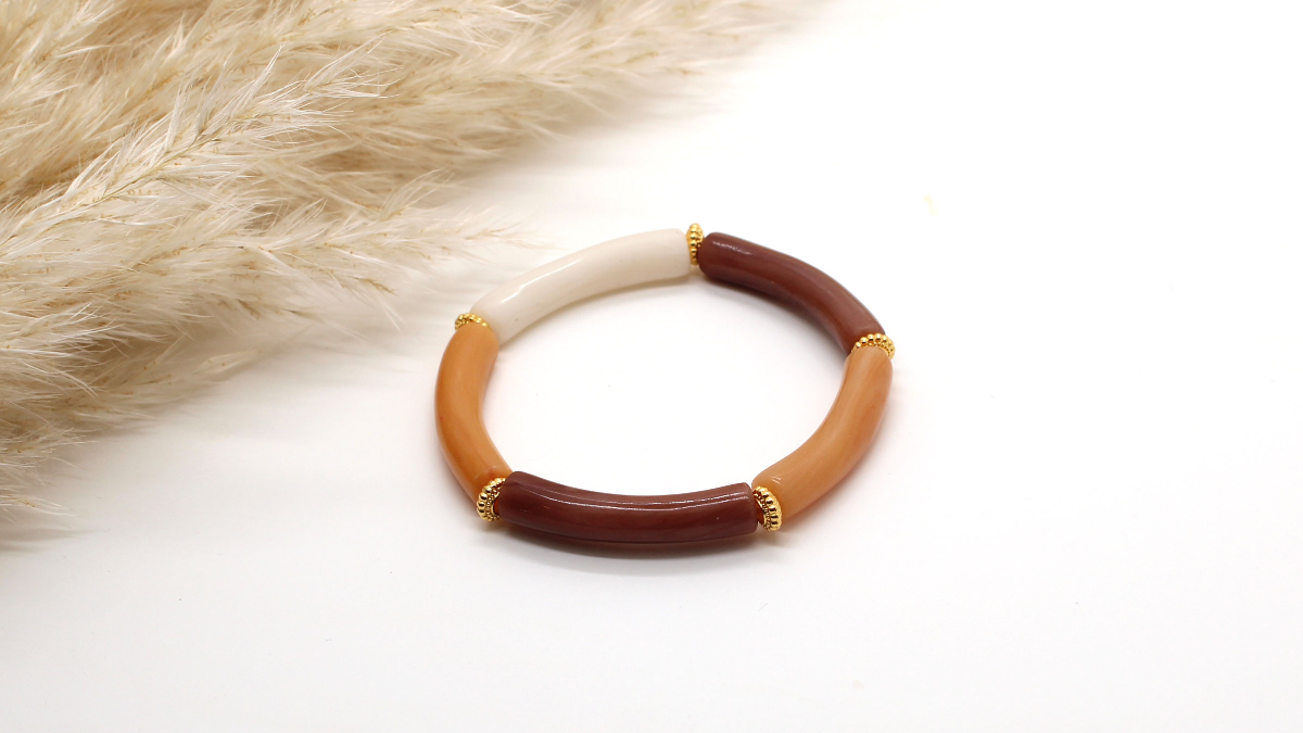 Pulsera de cuentas curvas de arcilla polimérica