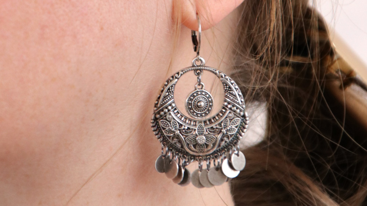 Pendientes bohemios de plata antigua y lentejuelas : Paso 2 Pendientes bohemios de plata antigua y lentejuelas : Paso 2