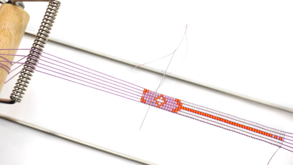 Pulsera en telar Miyuki delicas 15/0 : Paso 3 Pulsera en telar Miyuki delicas 15/0 : Paso 3