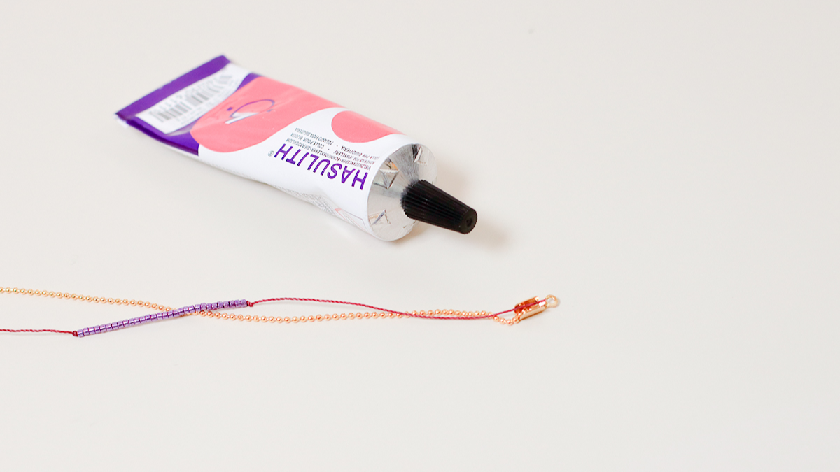 Pulsera de varias vueltas para principiantes con Heishi y Linhasita : Paso 6