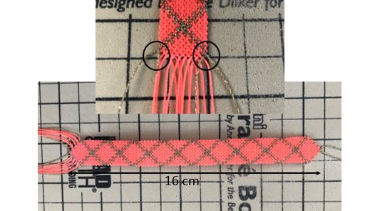 Pulseras lisas o estampadas en micro macramé con hilo encerado Linhasita : Paso 13