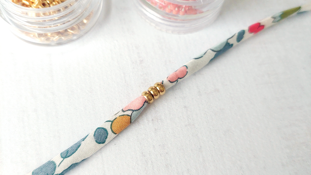 Pulsera de varias filas con cierre intercambiable Hiilos de Little Miss : Paso 6 Pulsera de varias filas con cierre intercambiable Hiilos de Little Miss : Paso 6