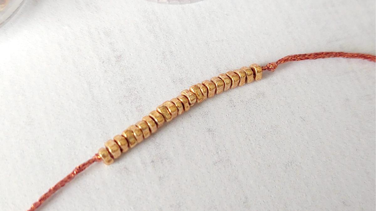 Pulsera de varias filas con cierre intercambiable Hiilos de Little Miss : Paso 8 Pulsera de varias filas con cierre intercambiable Hiilos de Little Miss : Paso 8