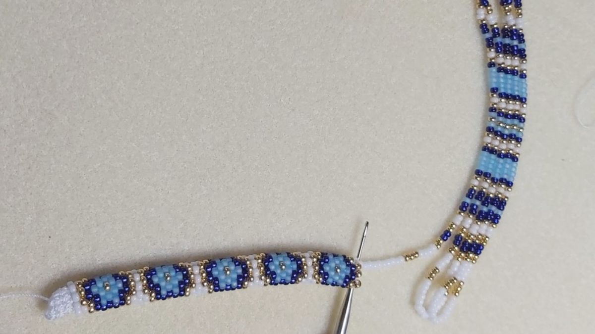 Juego de pulseras de ganchillo en espiral Miyuki con cuentas : Paso 12